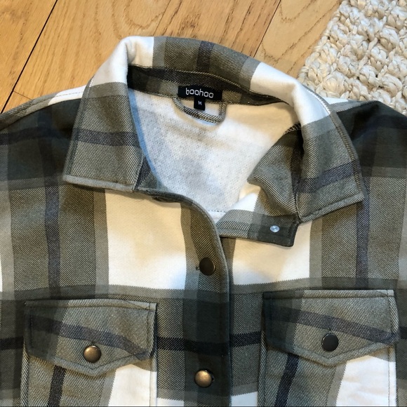 Shacket - Picture 3 of 5